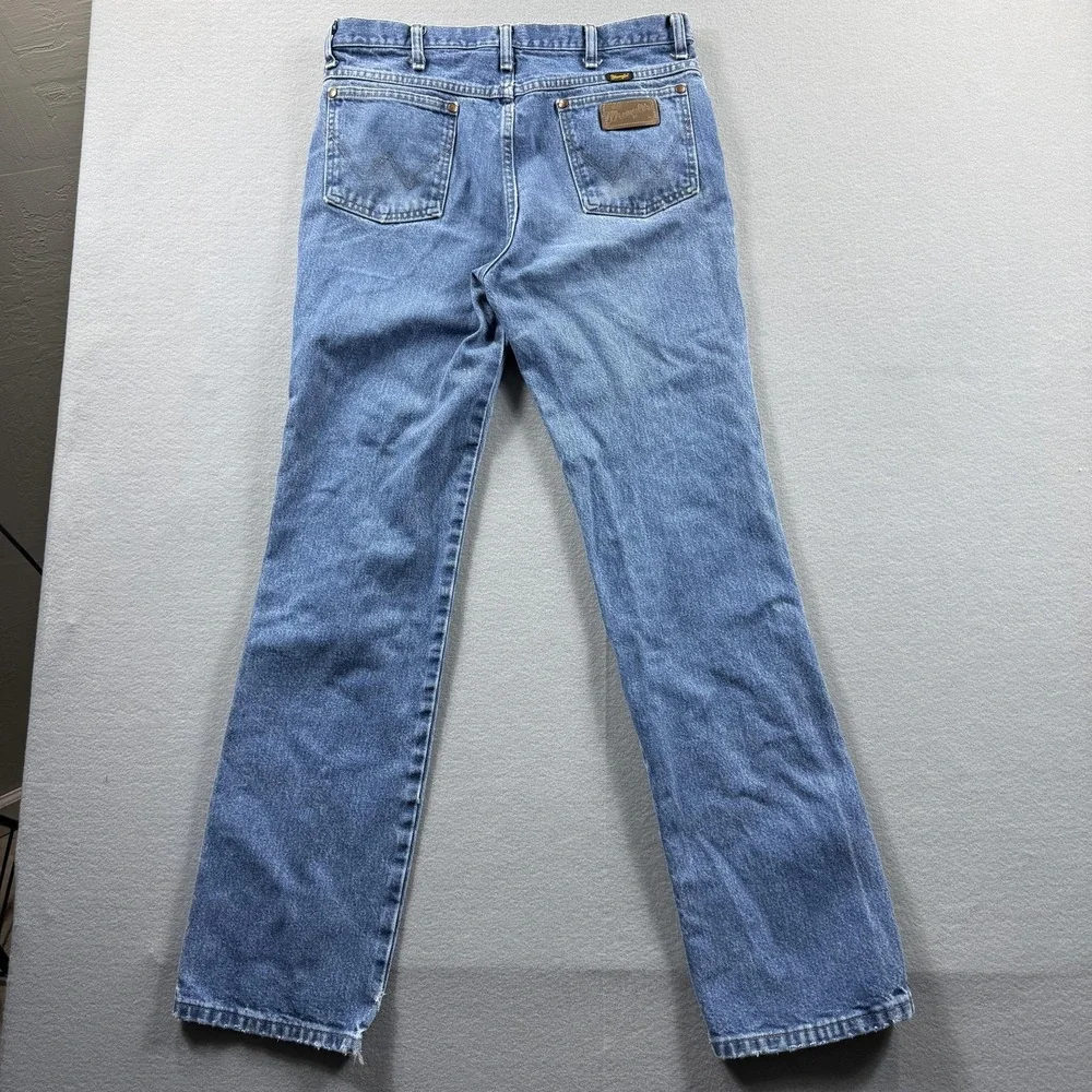 Wrangler‎ Jeans Mens 33x34 (Fit 32x32) Medium Wash Regular Straight Leg Denim